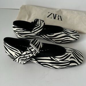 Zara Animal Print Women's Flats